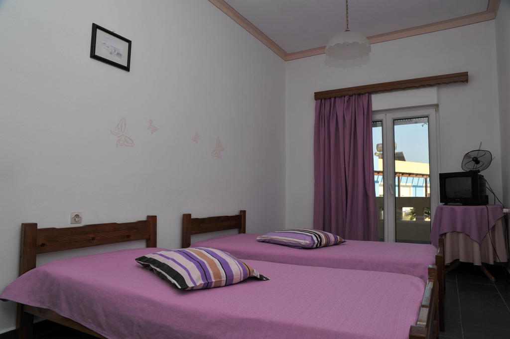 Efstathia Hotel Xirokambos  Zimmer foto